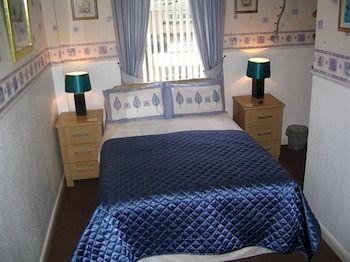 בלקפול The Cornhill Hotel מראה חיצוני תמונה