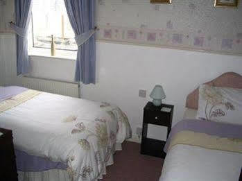 בלקפול The Cornhill Hotel מראה חיצוני תמונה